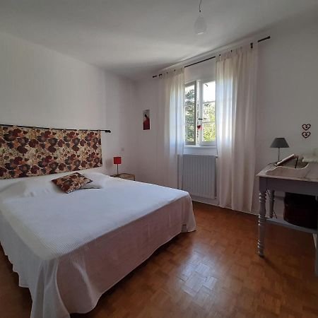 Chambre Soignee Et Accueillante A La Campagne - Ch Rouge L'Honor-de-Cos Экстерьер фото