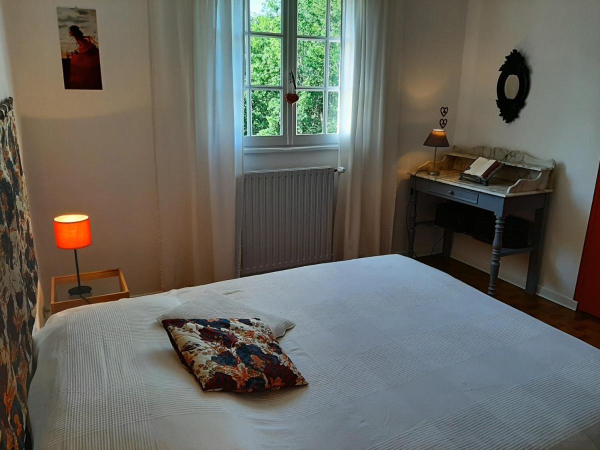 Chambre Soignee Et Accueillante A La Campagne - Ch Rouge L'Honor-de-Cos Экстерьер фото